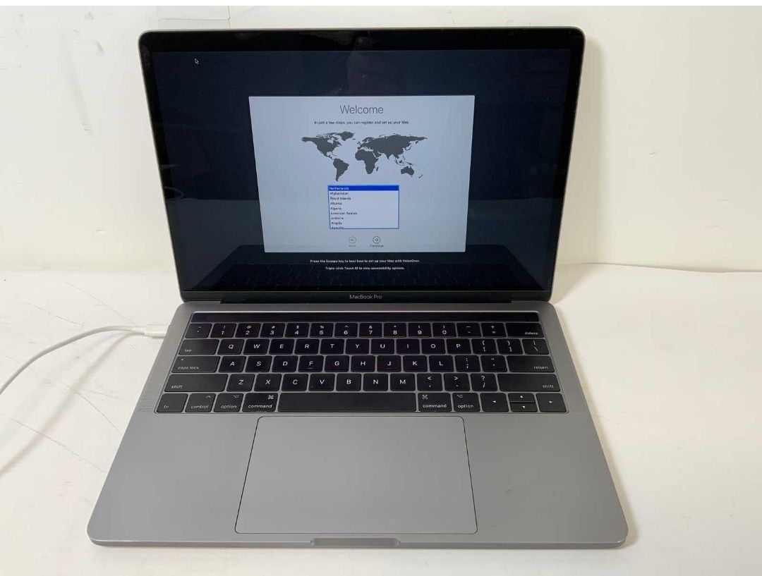 MacBook Pro 13" I7 16Gb 500 SSD Defeito Touchbar