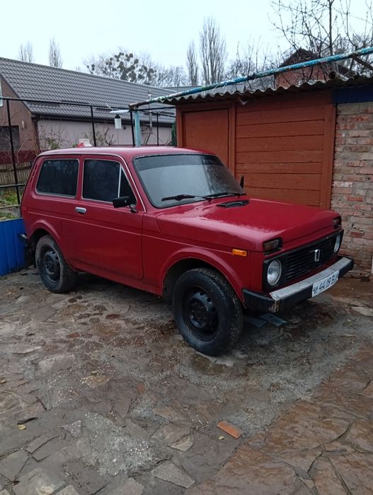 ВАЗ 2121 автомобіль