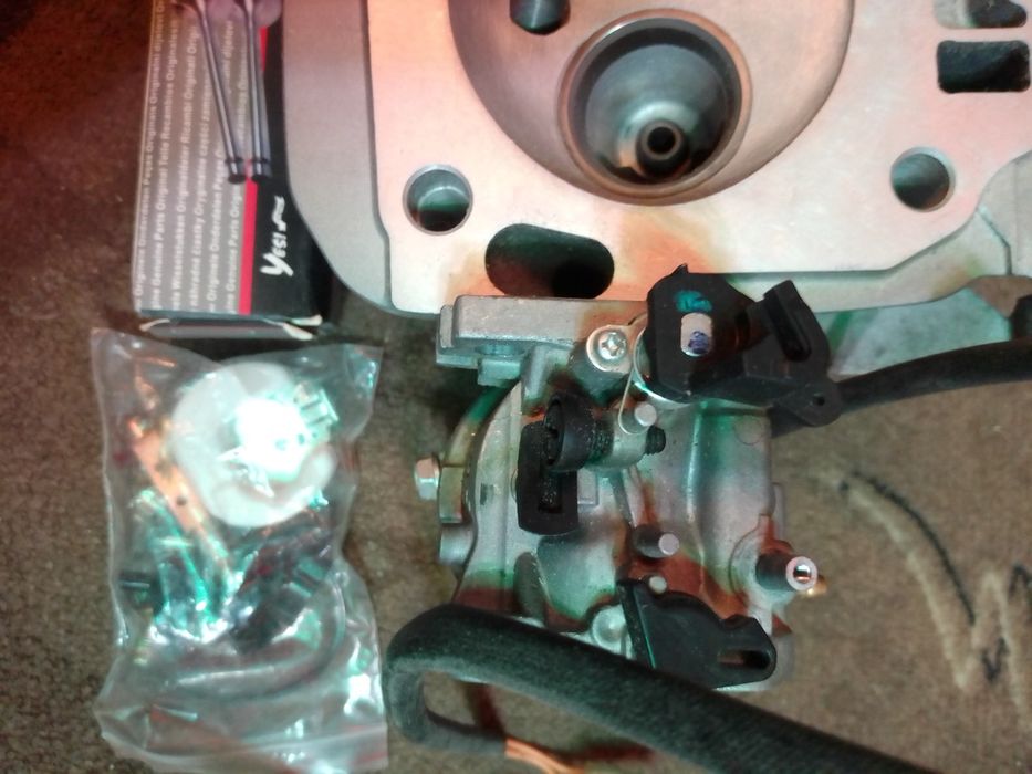 Продам запчасти, новые для двигателя, комплектующие к карбюратору, и к