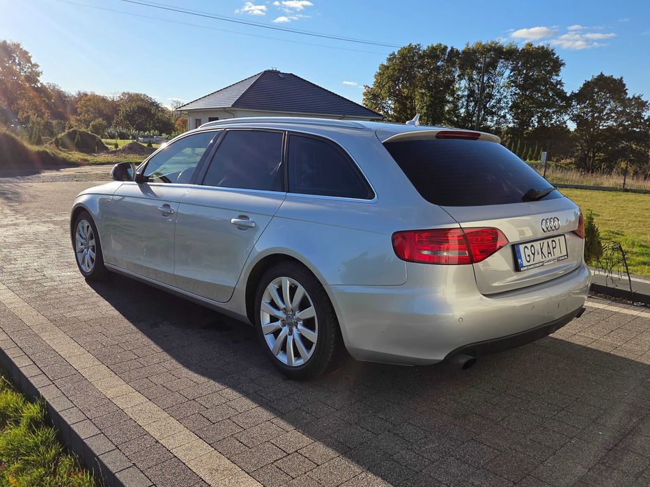 Audi A4 B8 Kombi S-LINE 2,0 TFSI Manual SKÓRA Zarejestrowany