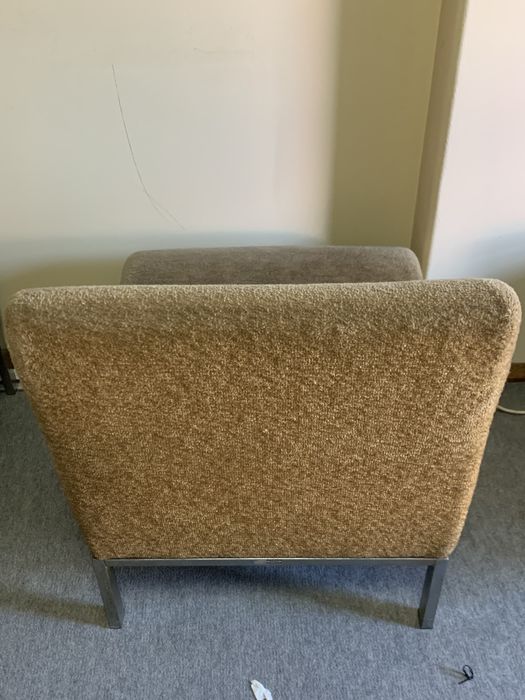 Cadeirão em tecido marca FOC