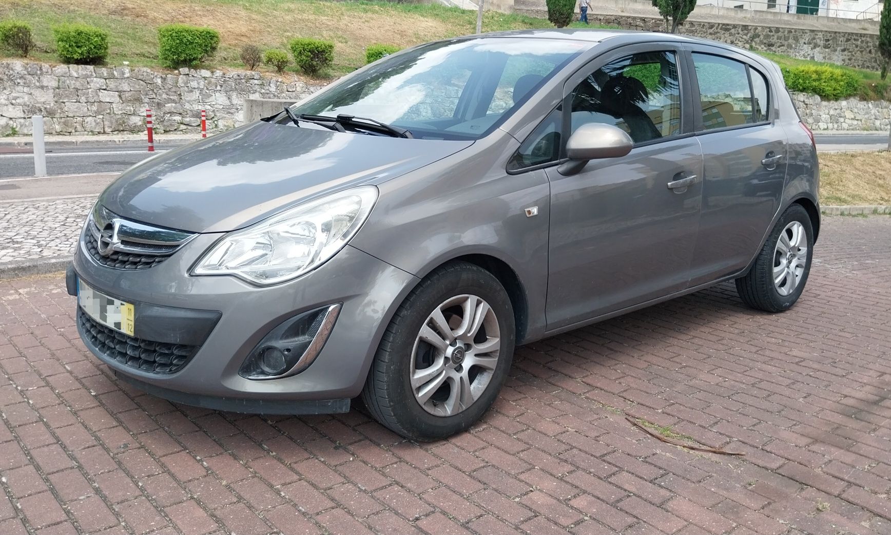 Opel Corsa 1.2i-16v 5p 2011
