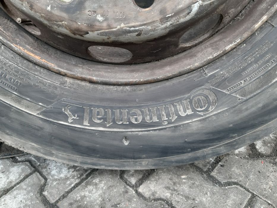 Opony Felgi Koła Ciężarowe 275/70 R22.5 152/148J Continental