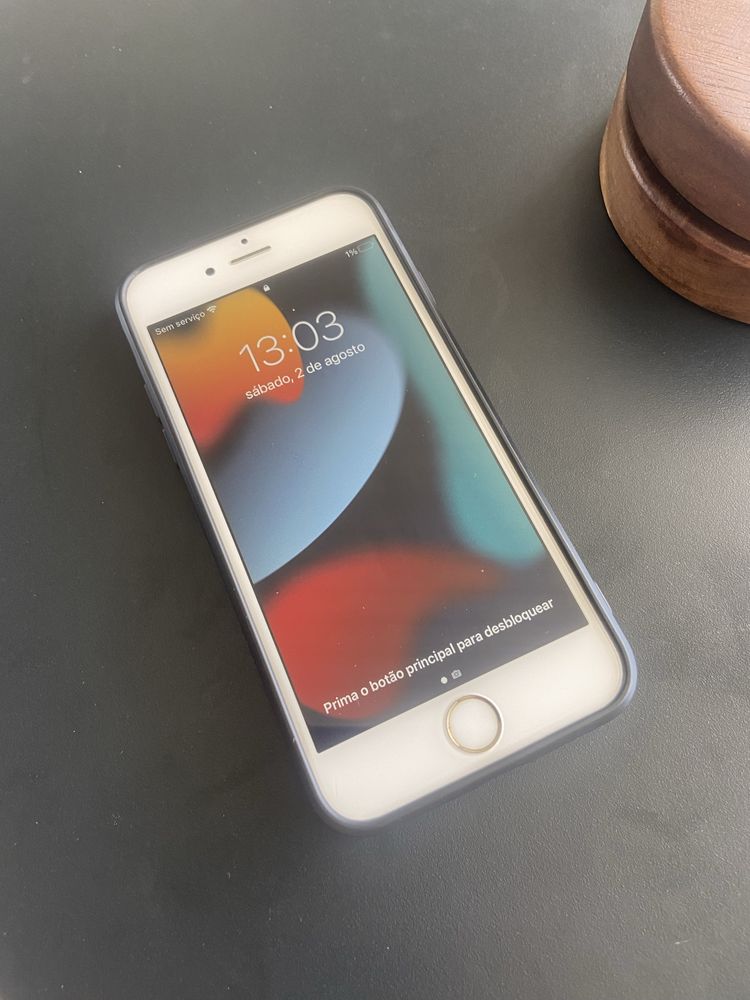 iPhone 6s com capa nova a estrear
