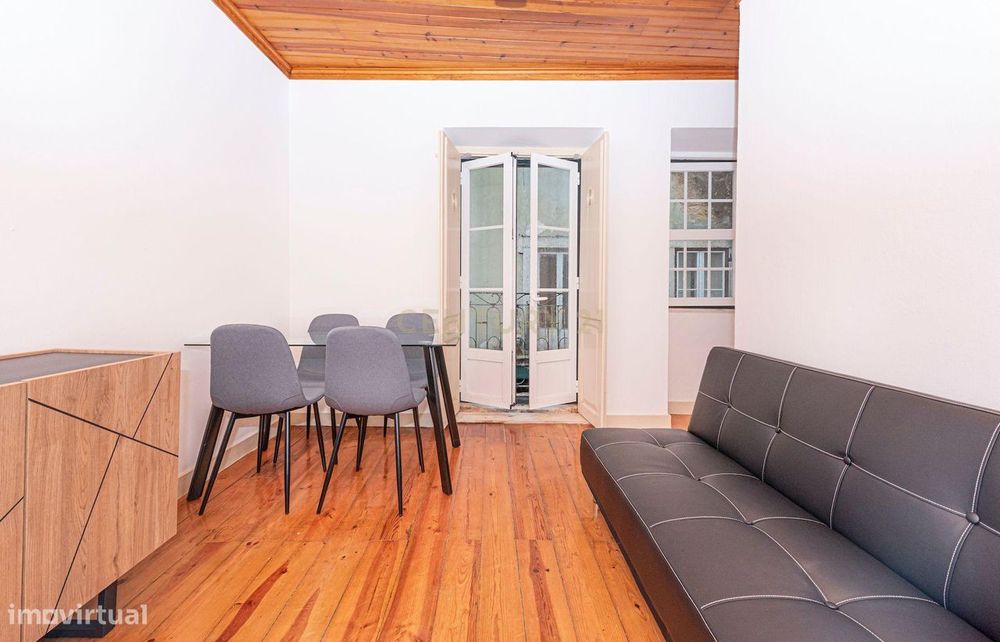 Apartamento para Arrendamento na Rua da Atalaia, Bairro Alto, Lisboa.