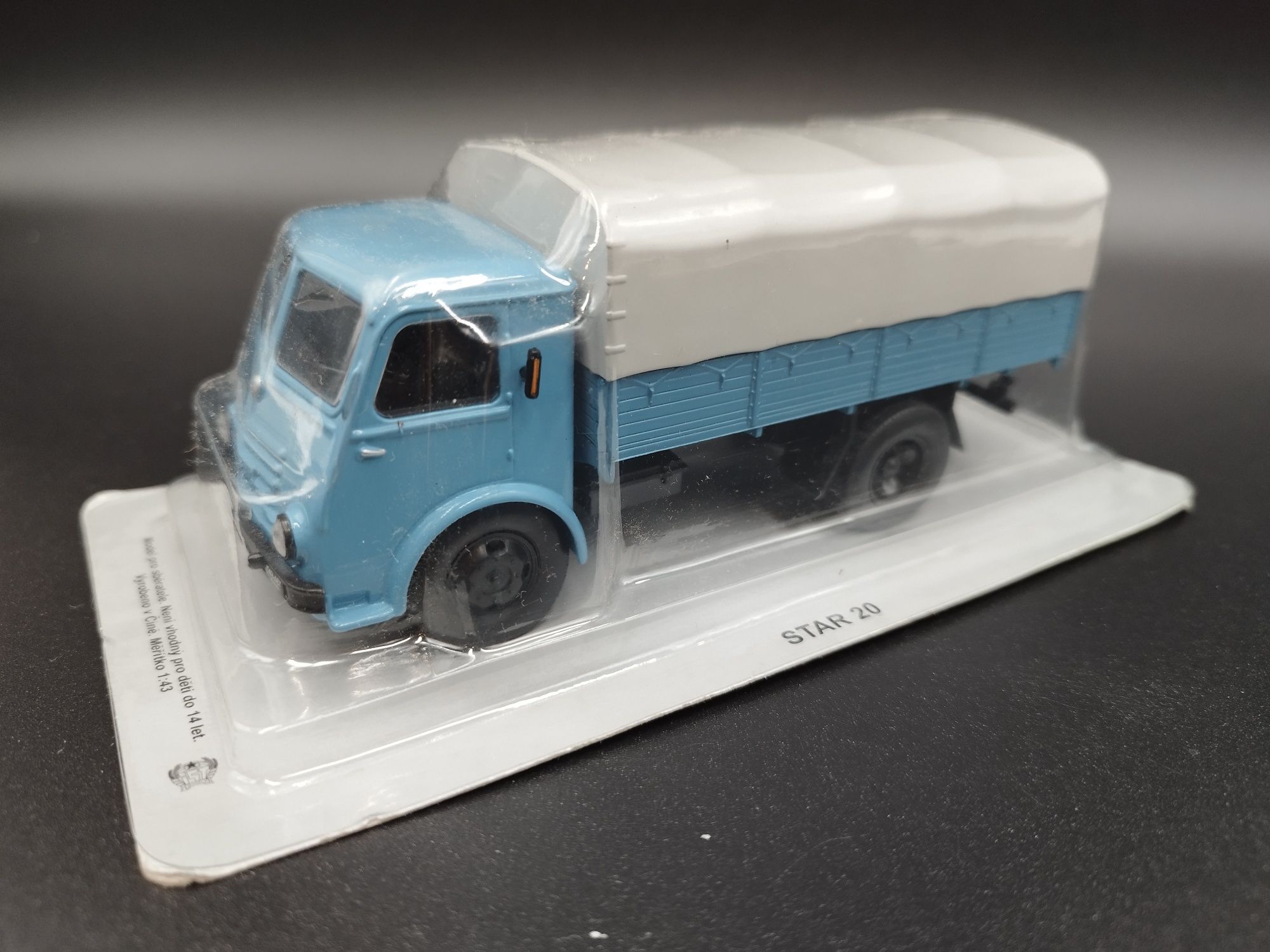 1:43 Deagistini Star 20 model nowy w bardzo dobrym st