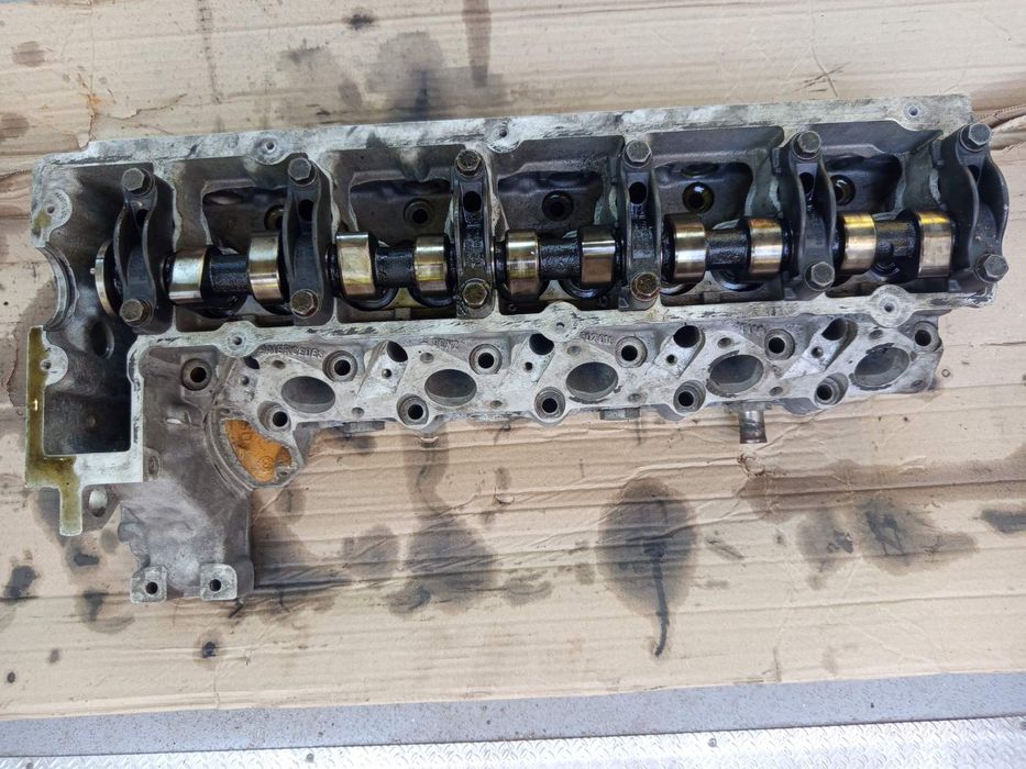 Продам головку на спрінтер 2.9