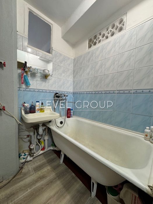Продаж 2кімн квартири вул.Братиславська 8, метро Чернігівська 5хв