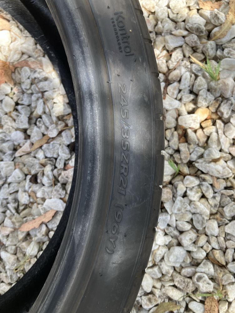 2 pneus como novos 245/35ZR21 - Hankook Ventus S1 evo3