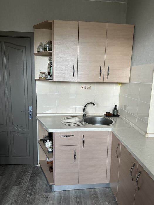 Кухня б/у в хорошем состоянии, полный комплект