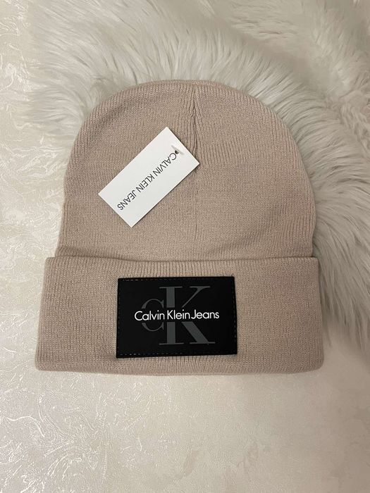 Шапка Calvin Klein