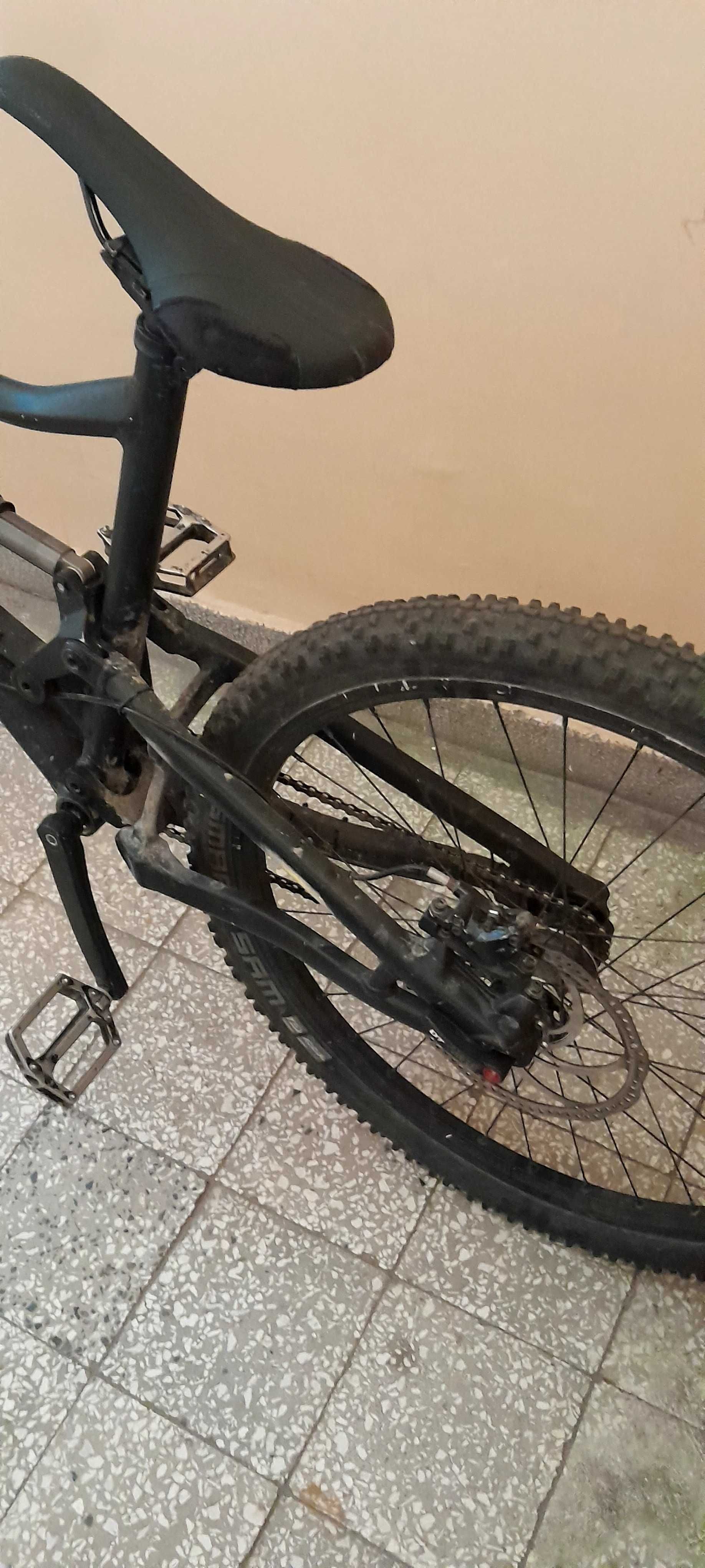 Rower dh slopstyle freeride merida