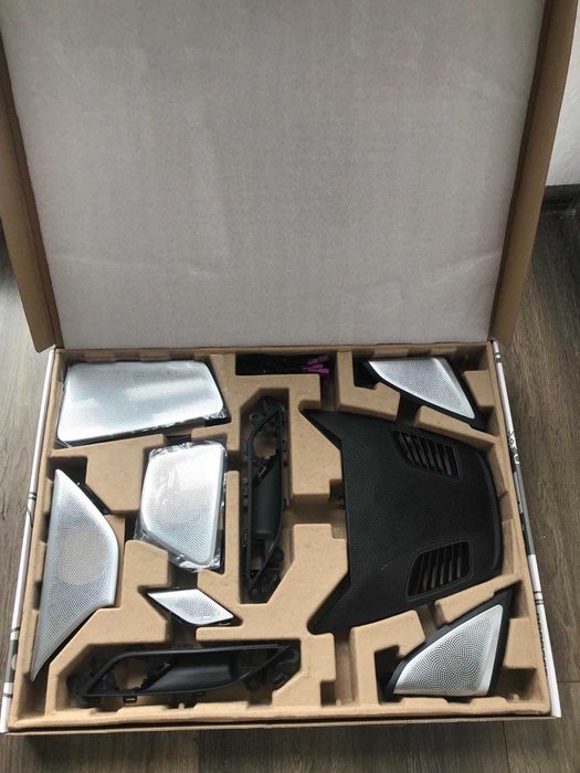 Сітки Bowers & Wilkins з підсвіткою для BMW G30 / F90