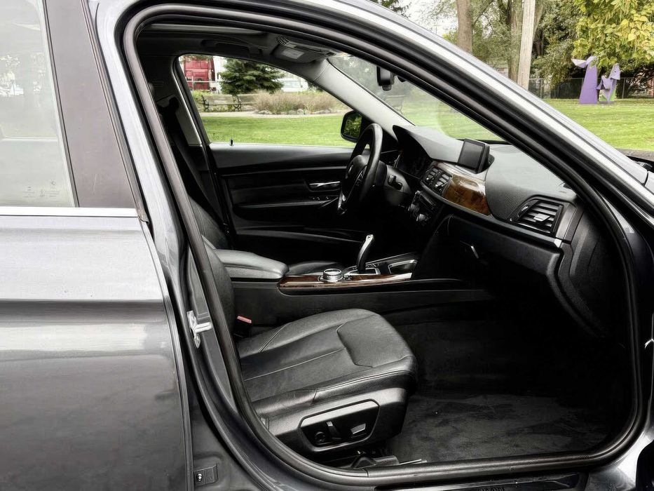 BMW 3 Series 328i xDrive      2015