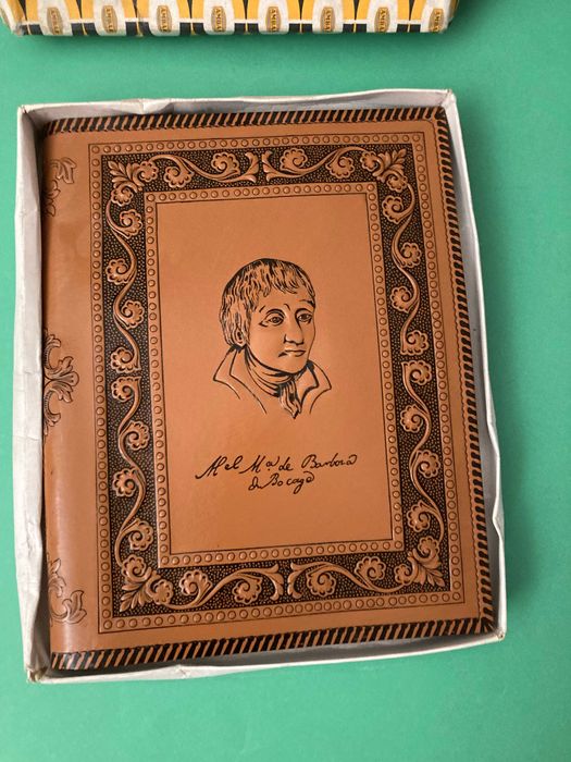 Capa Escolar Antiga Couro Bocage da Ambar Anos 50/60