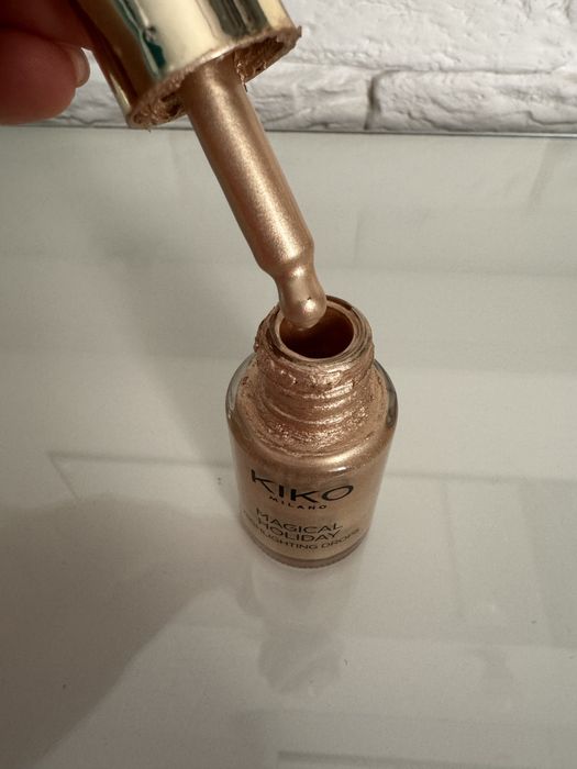 рідкий хайлайтер kiko milano magical holiday highlighting drops 02