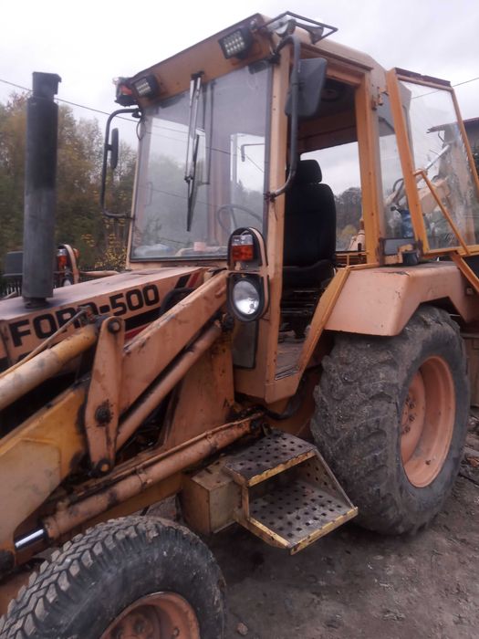 Koparko-ładowarka Ford 550  Zarezerwowana