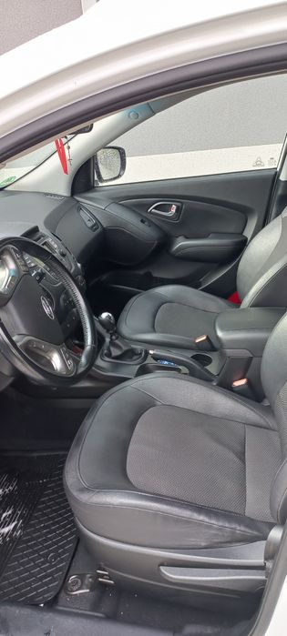 Hyundai ix35  1.6 benz zamiana na iveco blaszak.3.0yna