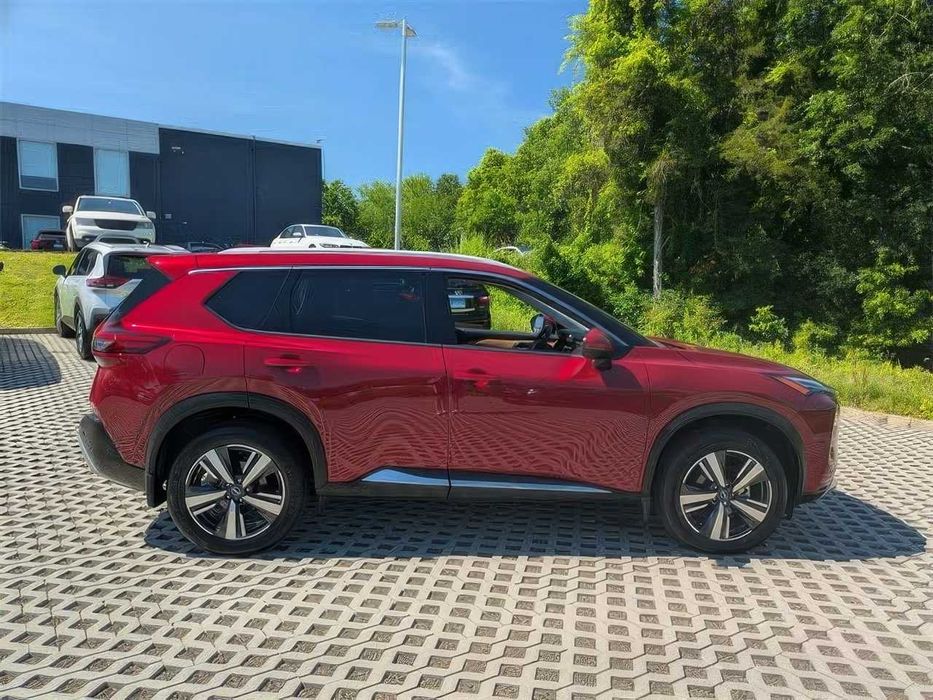 Nissan Rogue Platinum      2022