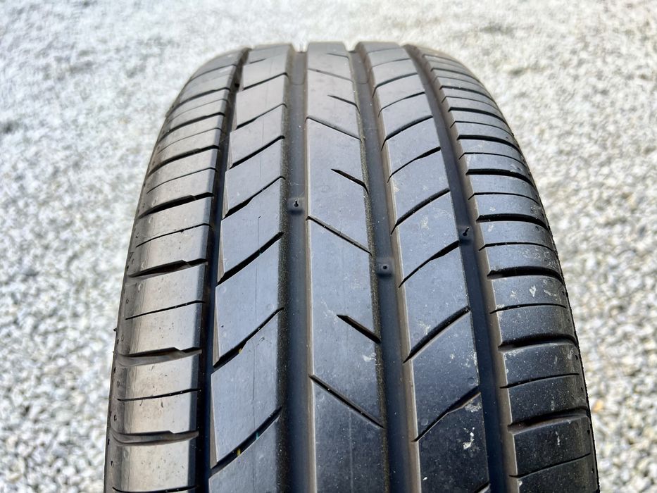 Opona 195/45/16 Kumho Ecsta HS52 rok 2022 letnia stan bdb