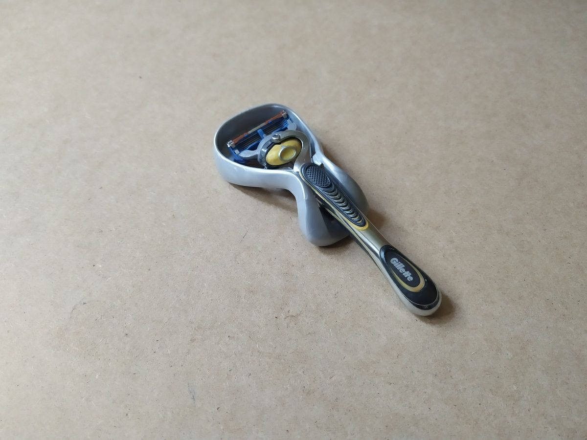 Станок для бритья (Бритва) Gillette Fusion ProgShield