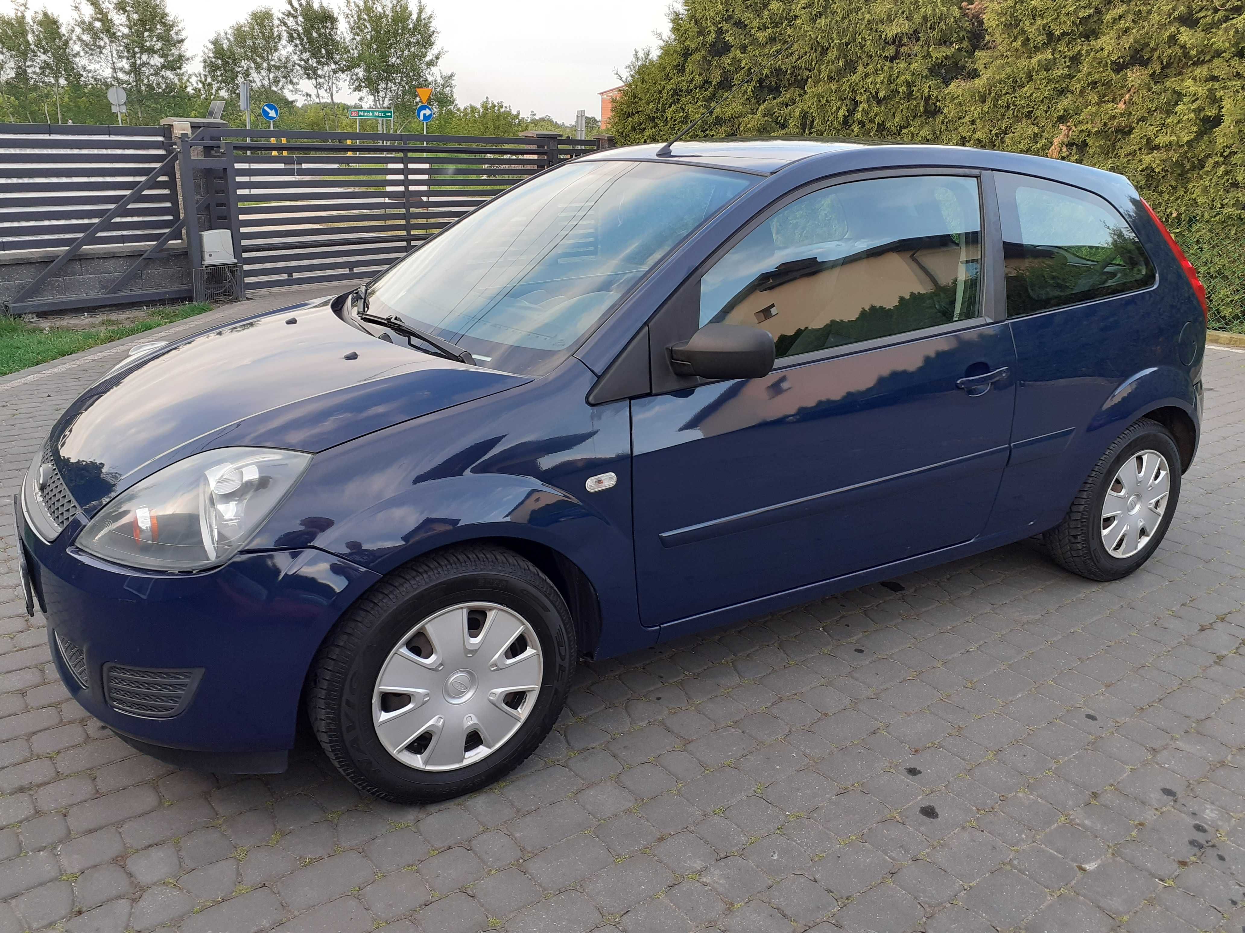 Ford Fiesta z 2008 roku.