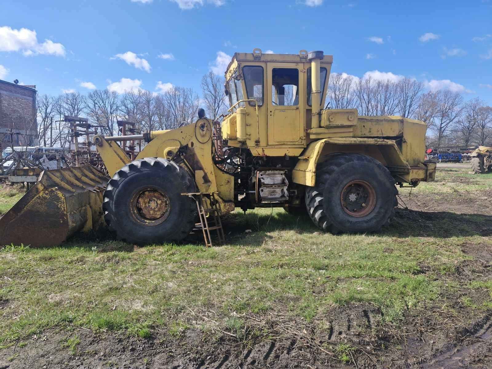 Фронтальний навантажувач К-702, погрузчик КІРОВЕЦЬ, з КОВШОМ, 1995 р.