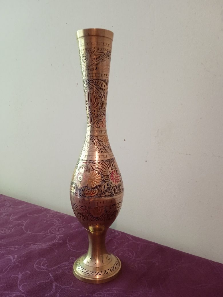 wazon mosiężny made in india