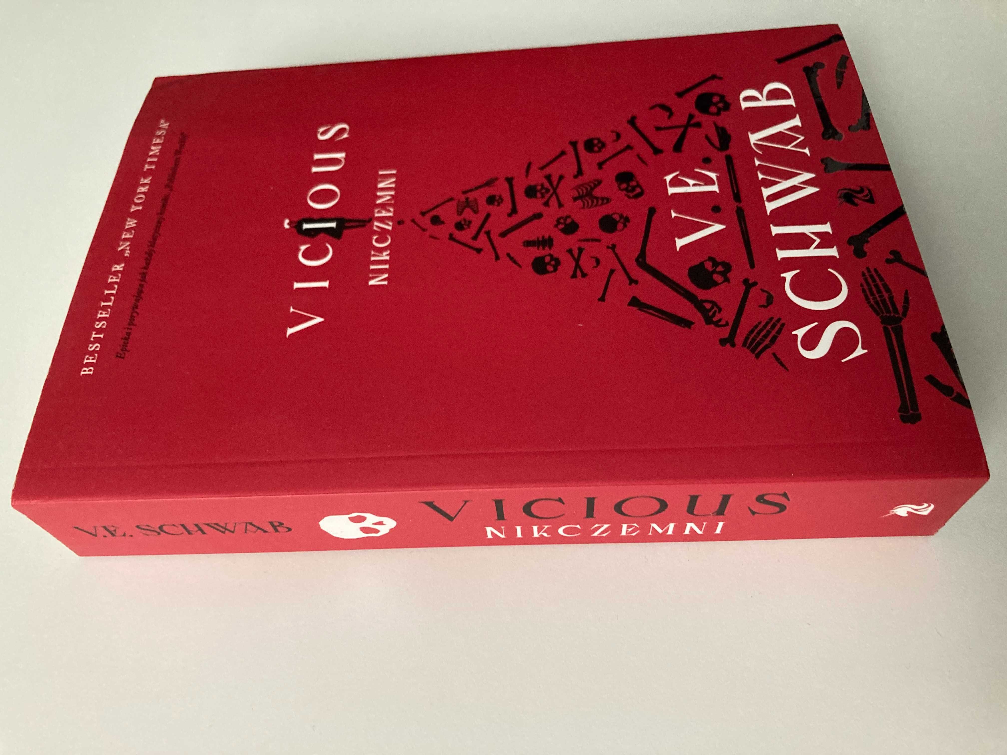 Vicious: Nikczemni - V.E. Schwab, Victoria Schwab - książka