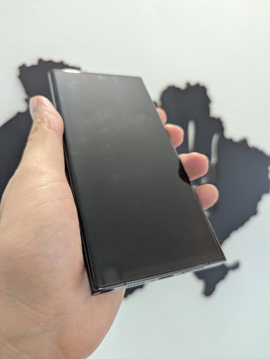 Samsung s23 Ultra 12/512gb. Гарний стан