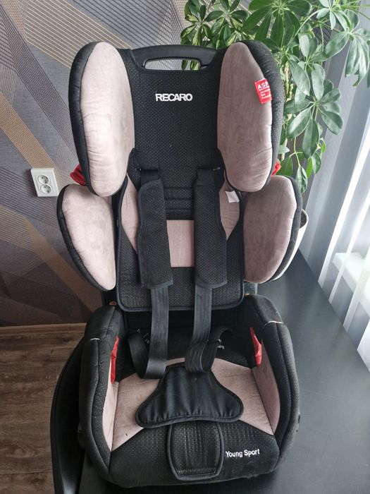 Автокрісло Rekaro Yong