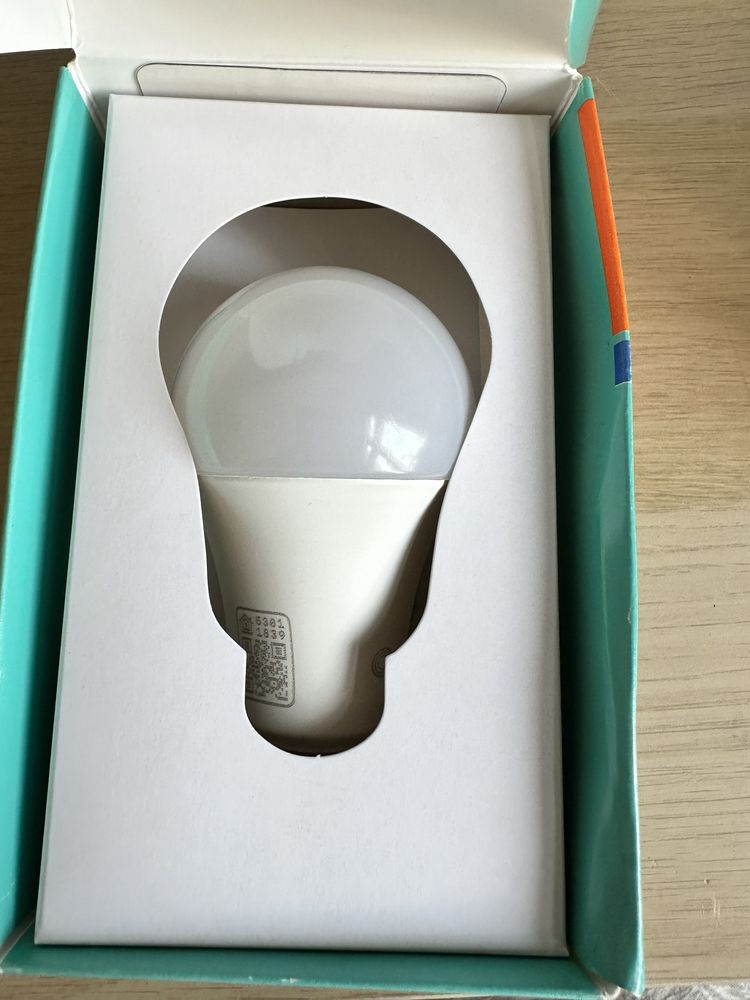LEDVANCE Smart+ LED Żarówka E27, Bluetooth, Ściemnialna, 8.5W