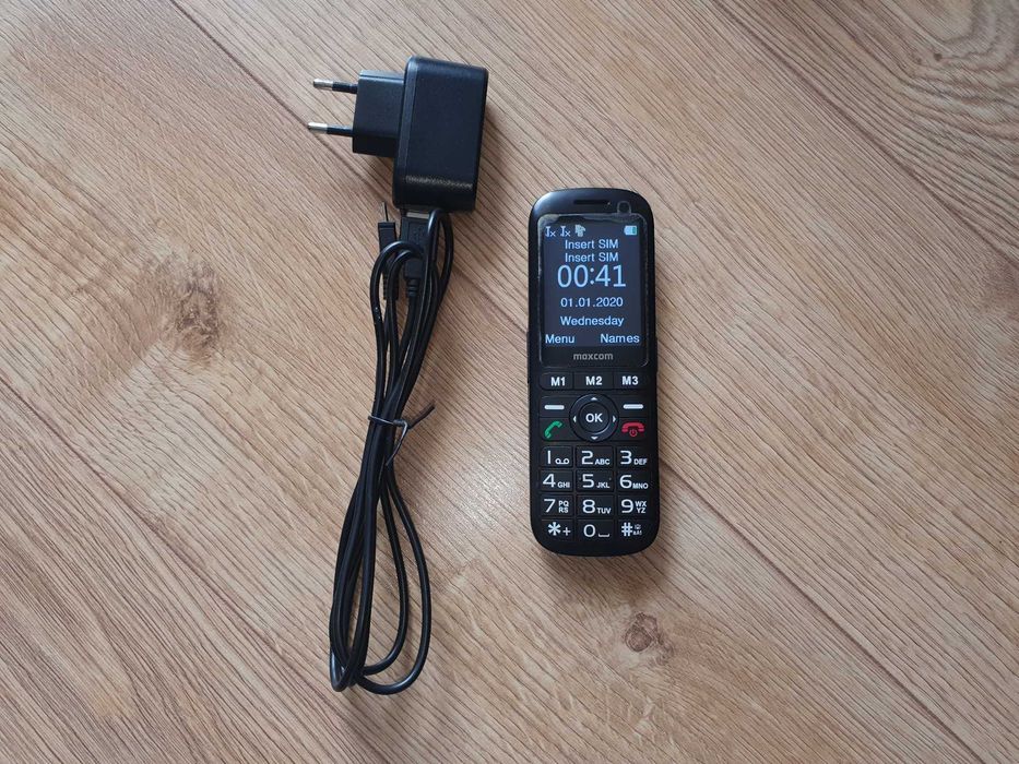 Telefon dla seniora Maxcom MM740 DualSIM Latarka RadioFM Głośnomówiący