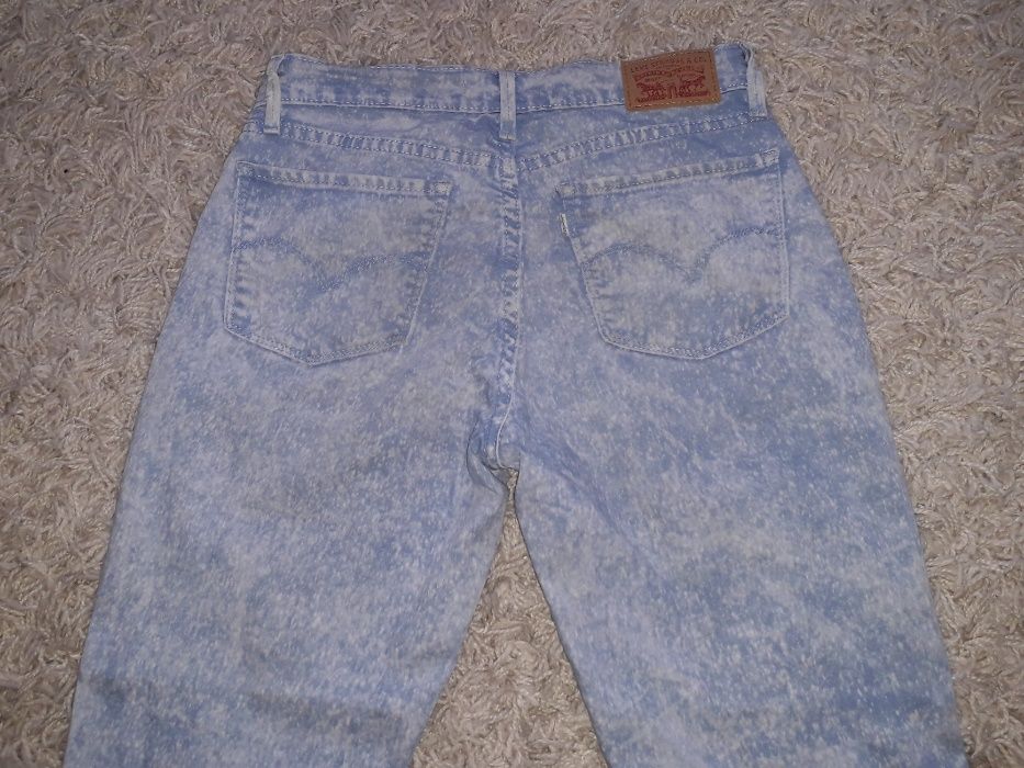 Jeansy Levi's marmurki roz.27
