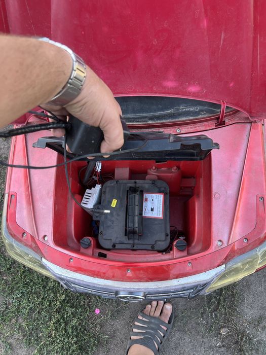 Продам дитячій електромобіль