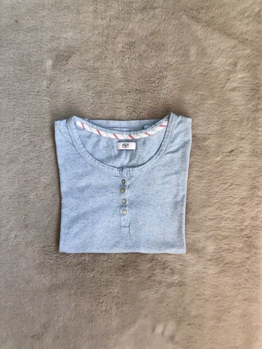T-shirt bluzka z krótkim rękawem błękitna niebieska w guziczkami S 36