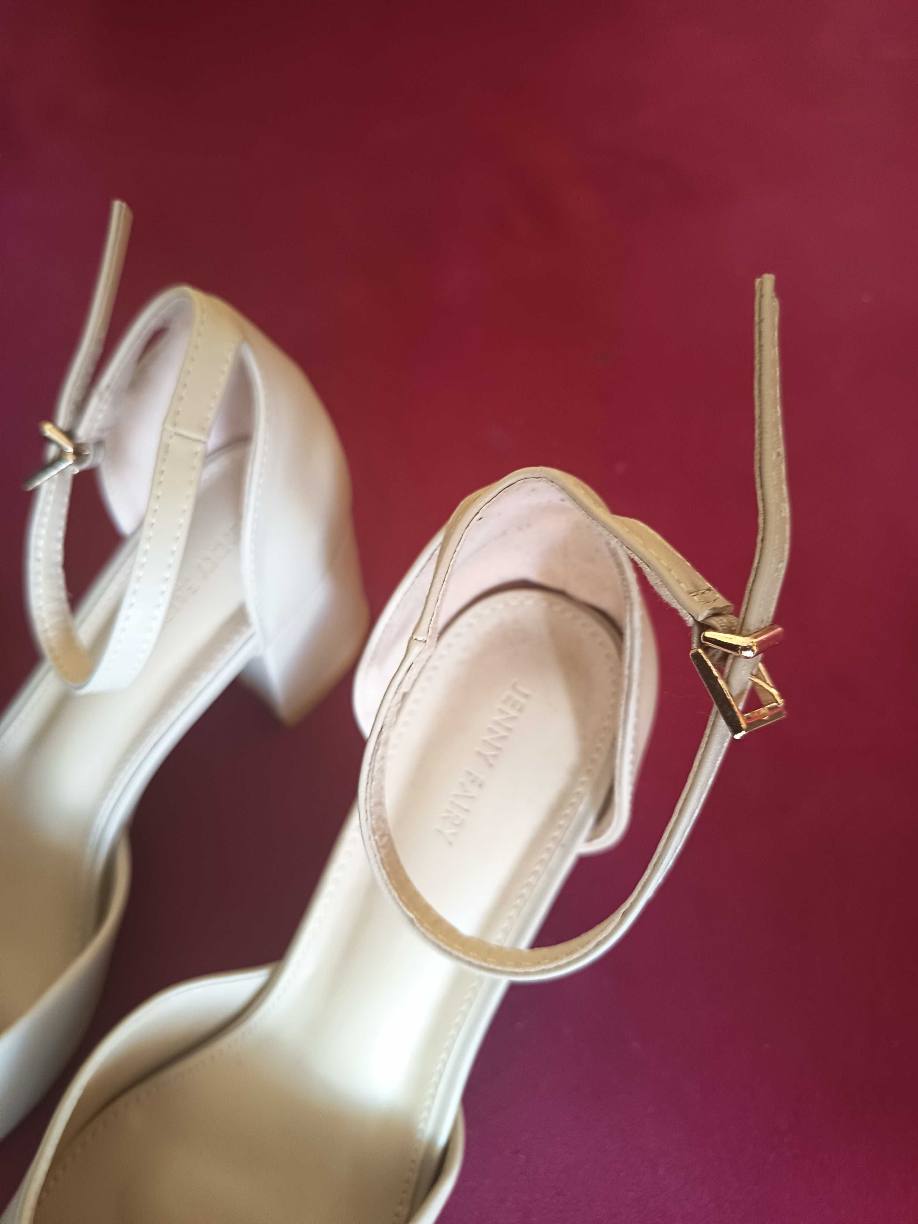 Do sprzedania piękne buty