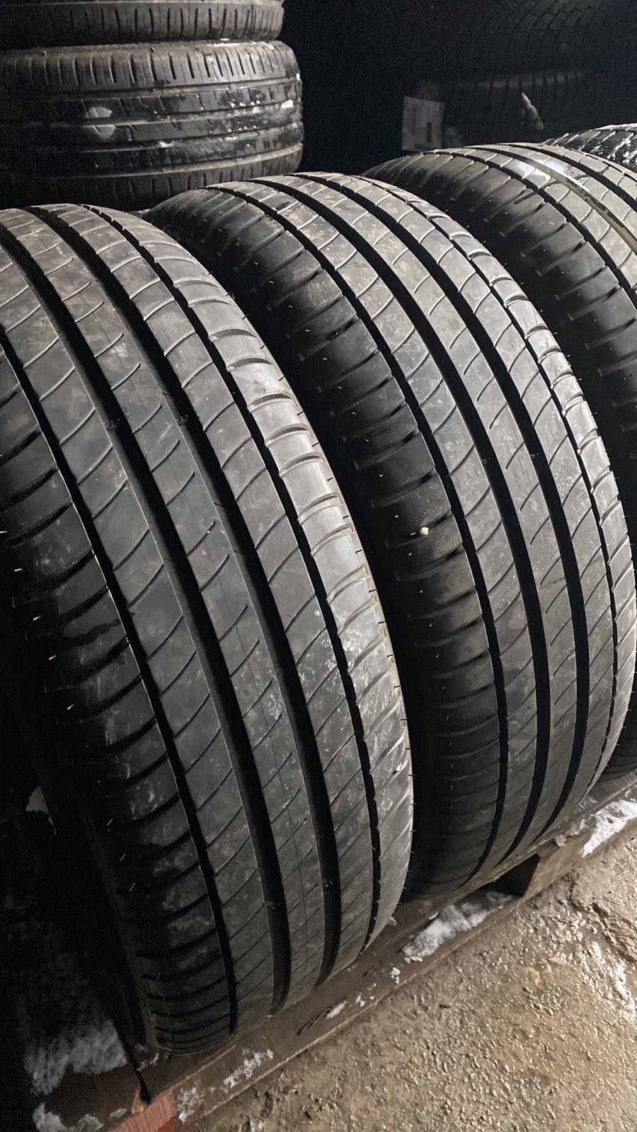 215.60.17 Michelin 4шт лето БУ склад шины резина из Европы 60 R17