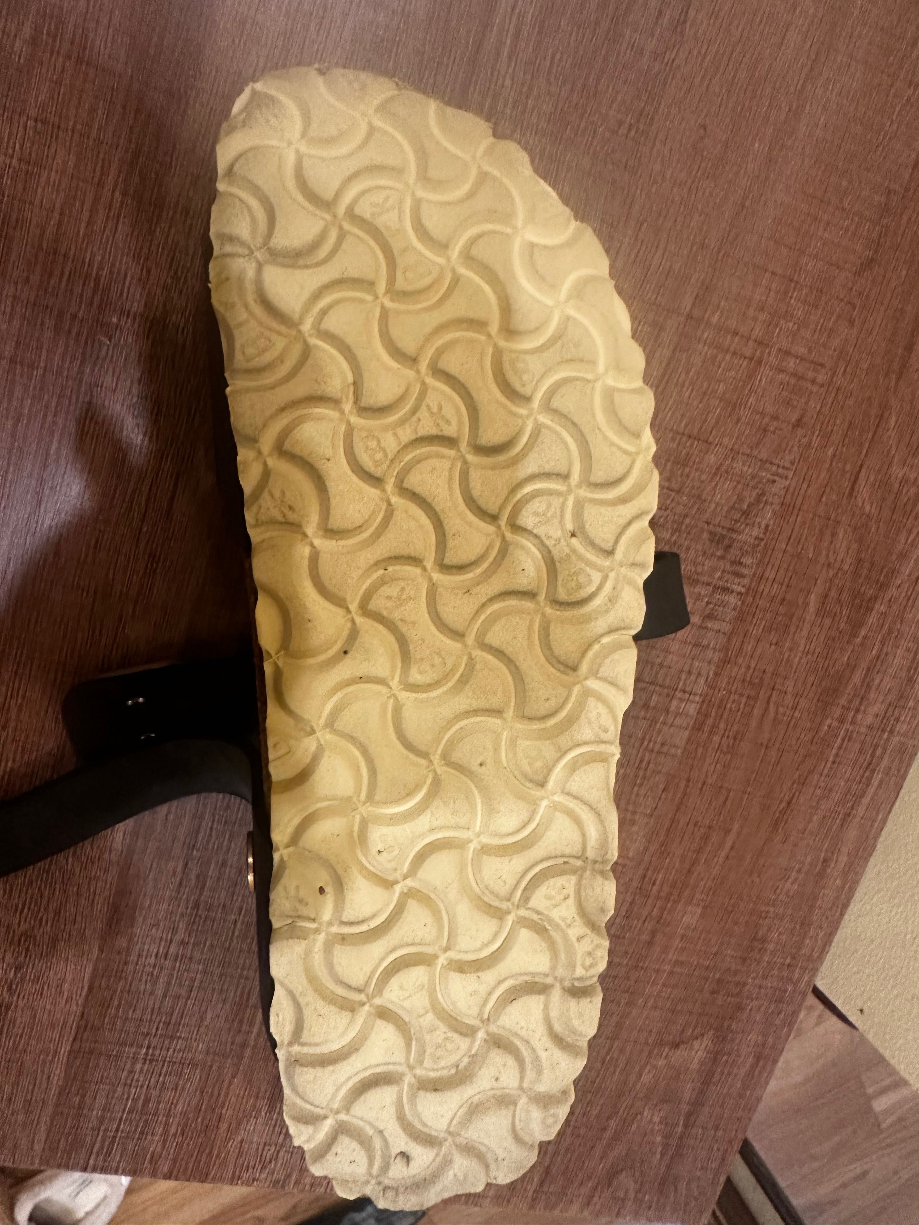 Сандалі Birkenstock 37 розмір