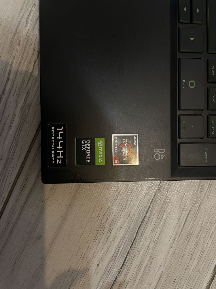 Laptop Hp  podświetlana klawiatura +myszka możliwa zamiana