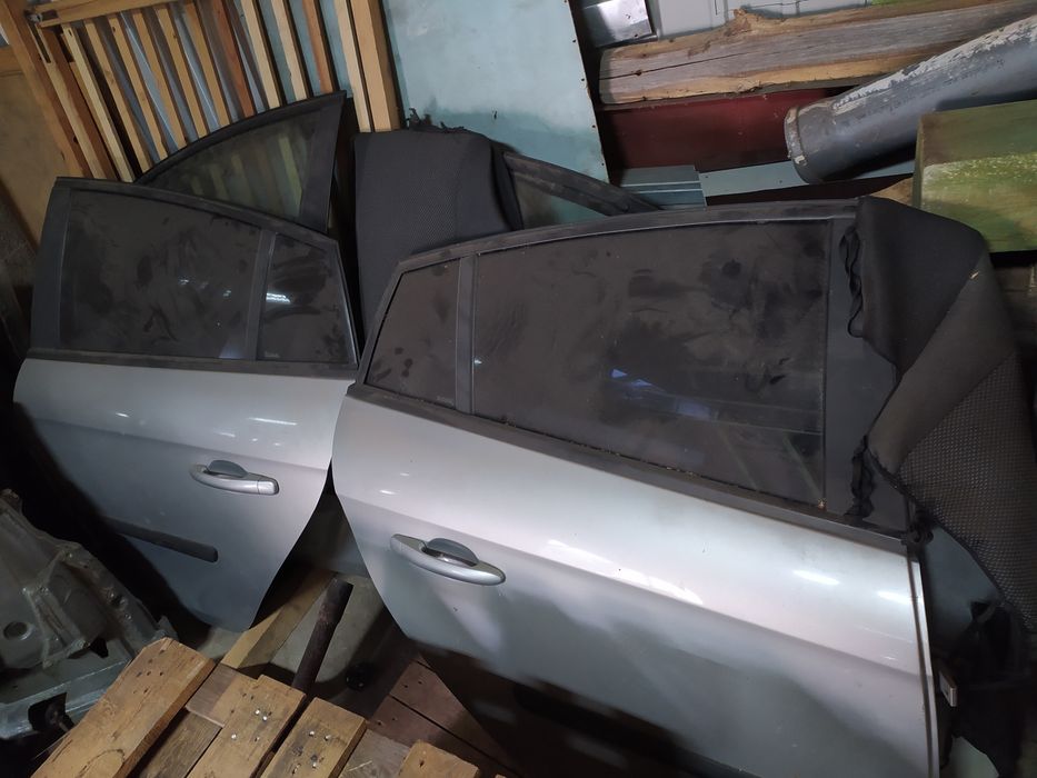 Błotnik przedni prawy, drzwi fiat bravo kod vr 620 /B