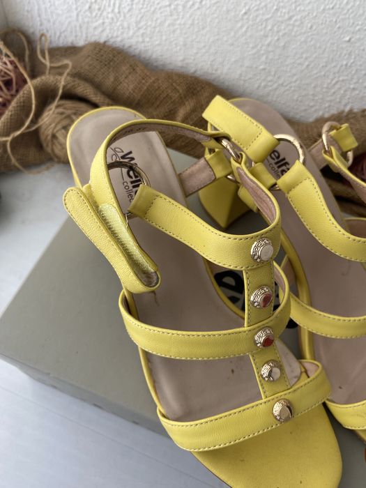 Босоніжки босоніжки