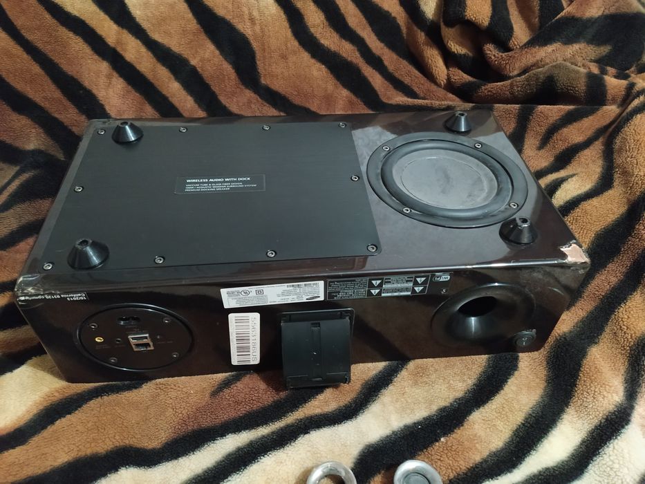 Блютуз колонка,саундбар.