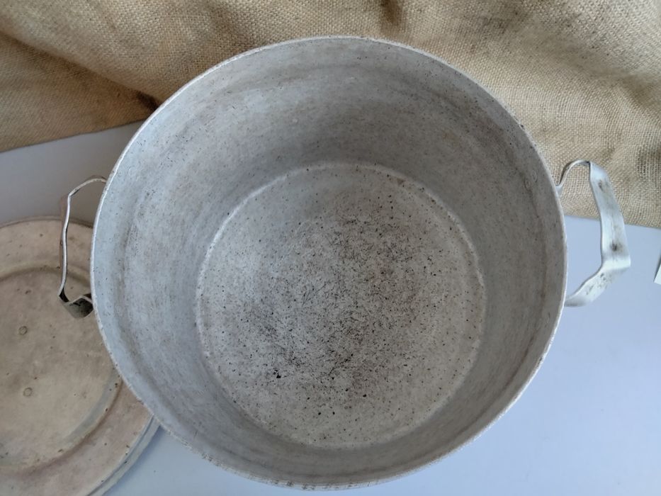 Кастрюли алюминиевые 9,5 и 8 л