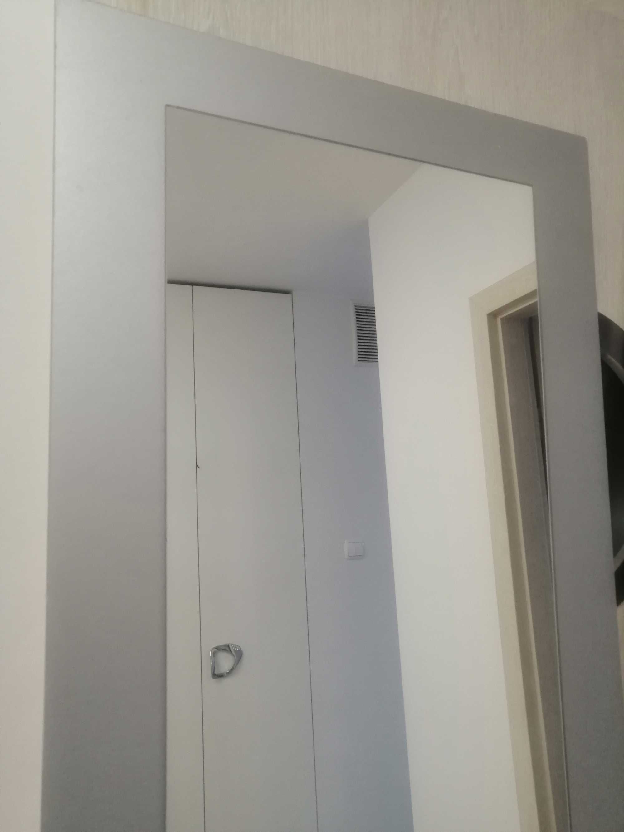 Drzwi z lustrami do szafy