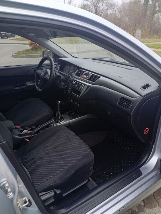 Mitsubishi Lancer 9 1.6