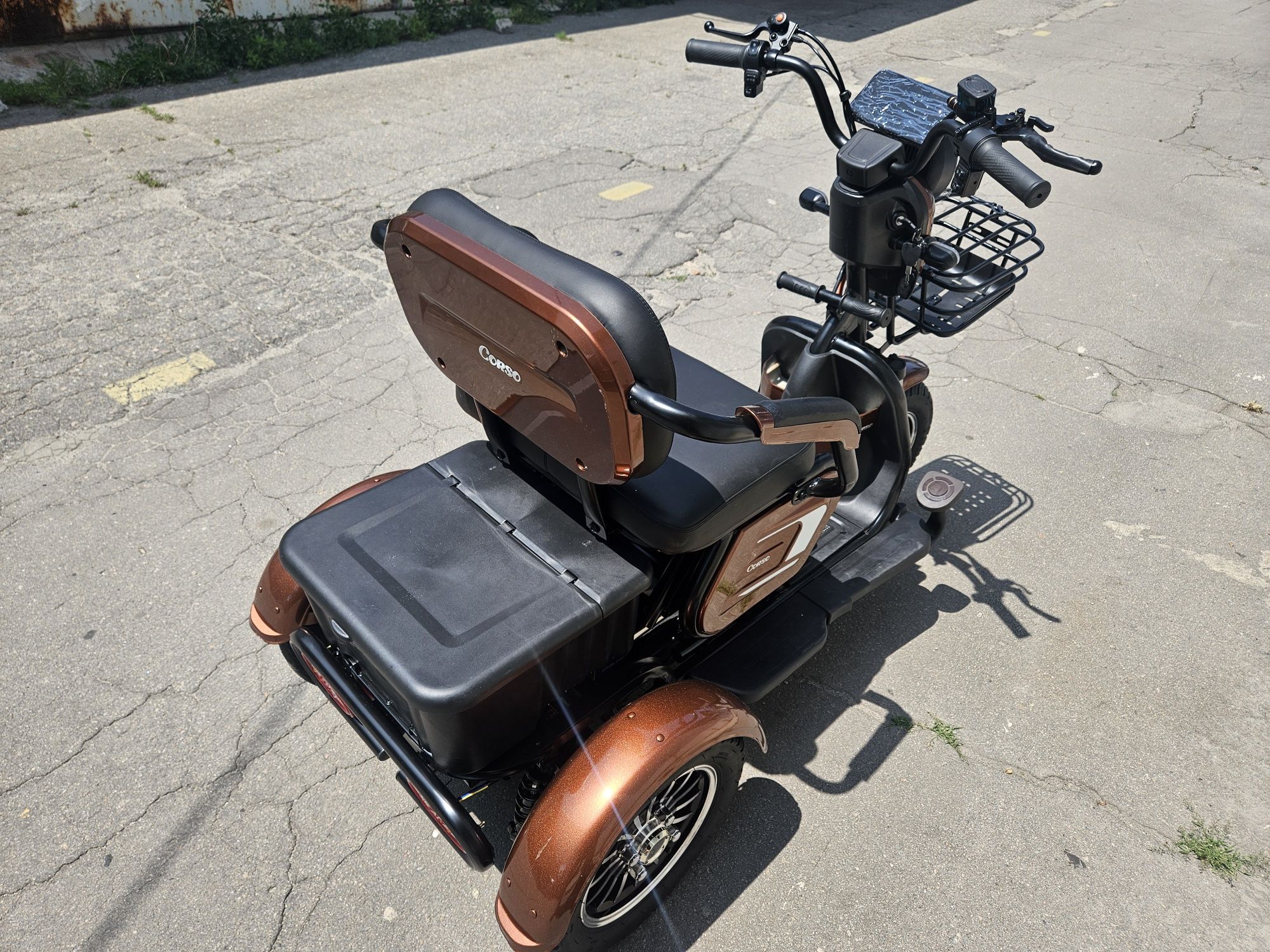 Електроскутер Corso Logan 800W 72V/20Ah