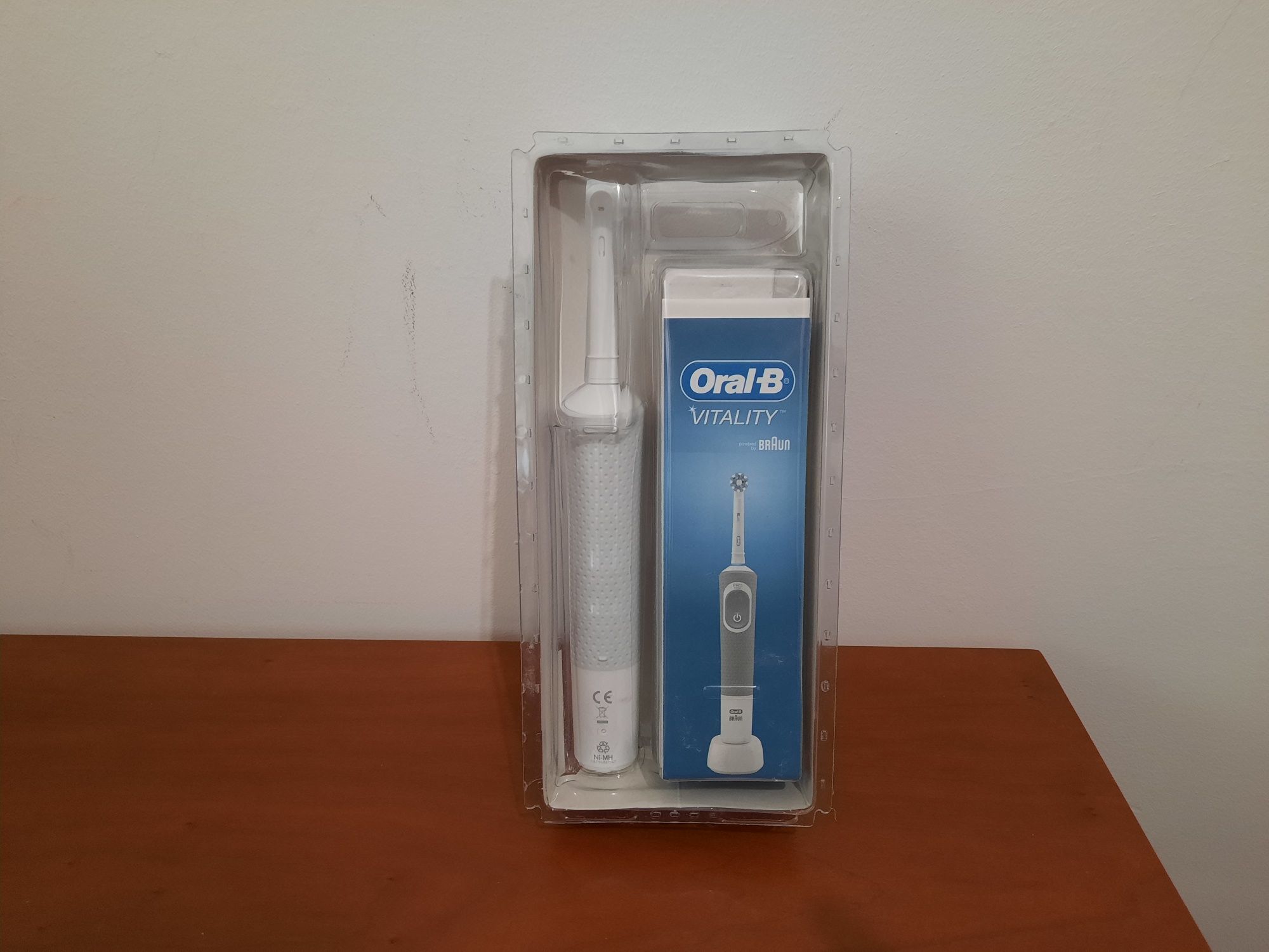 Escova de dentes Oral B Vitality 100