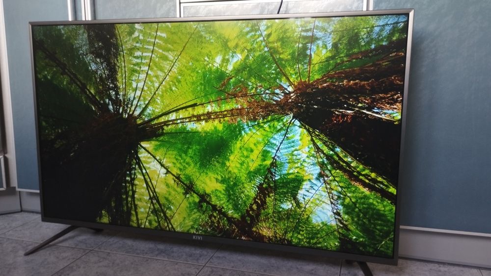 4K UHD телевизор KIVI 43"