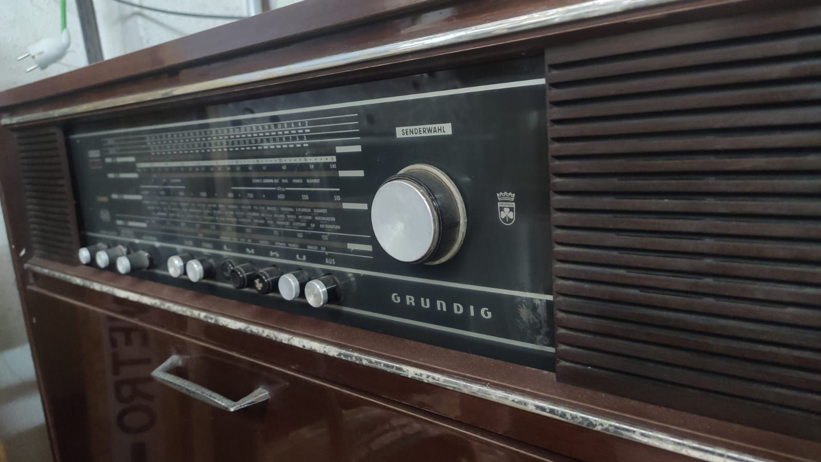 Móvel Aparelhagem  Grundig vintage dos anos 70